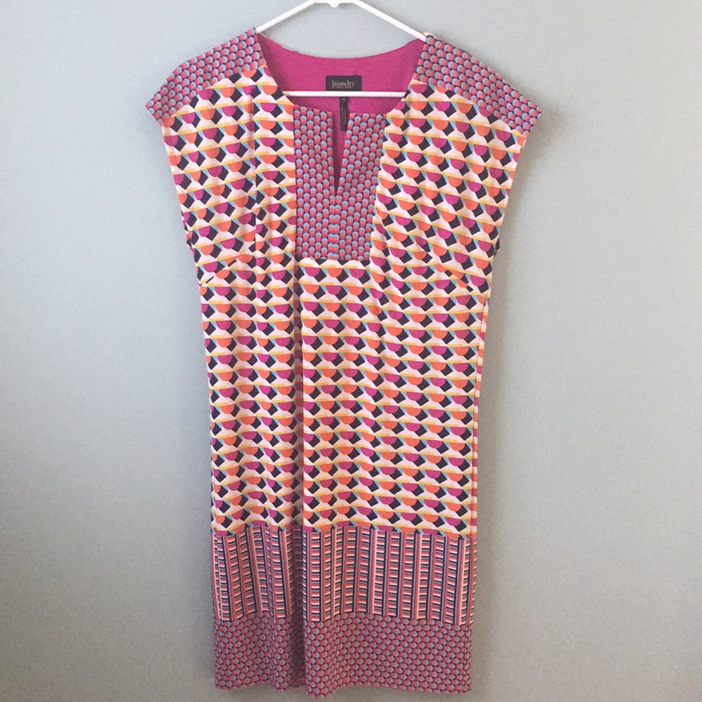 Laundry fun dress XS Pink Barbie Dynamite Business Party Office Grometric